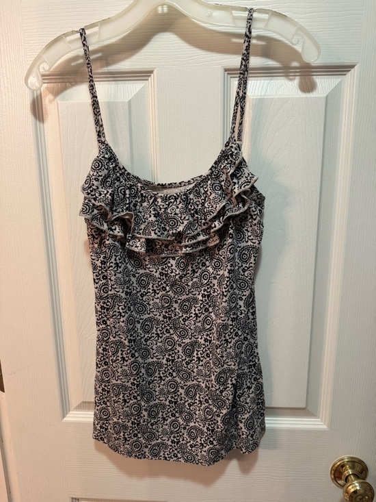 LOFT Tops - LOFT Ann Taylor Ruffled Adjustable  Strap tank top - Black & Off White Paisley M